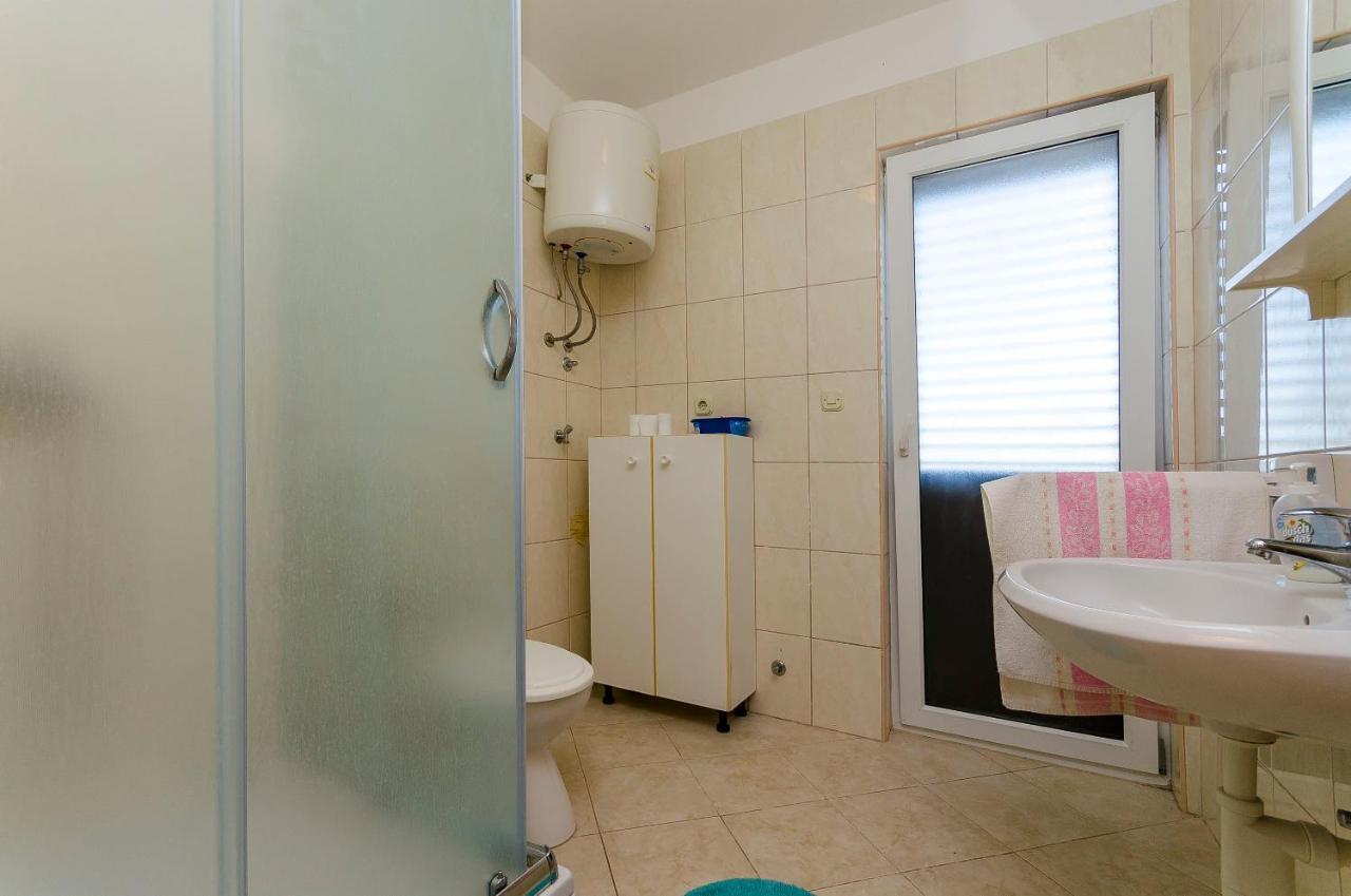 Apartments Milka Slatine Ngoại thất bức ảnh