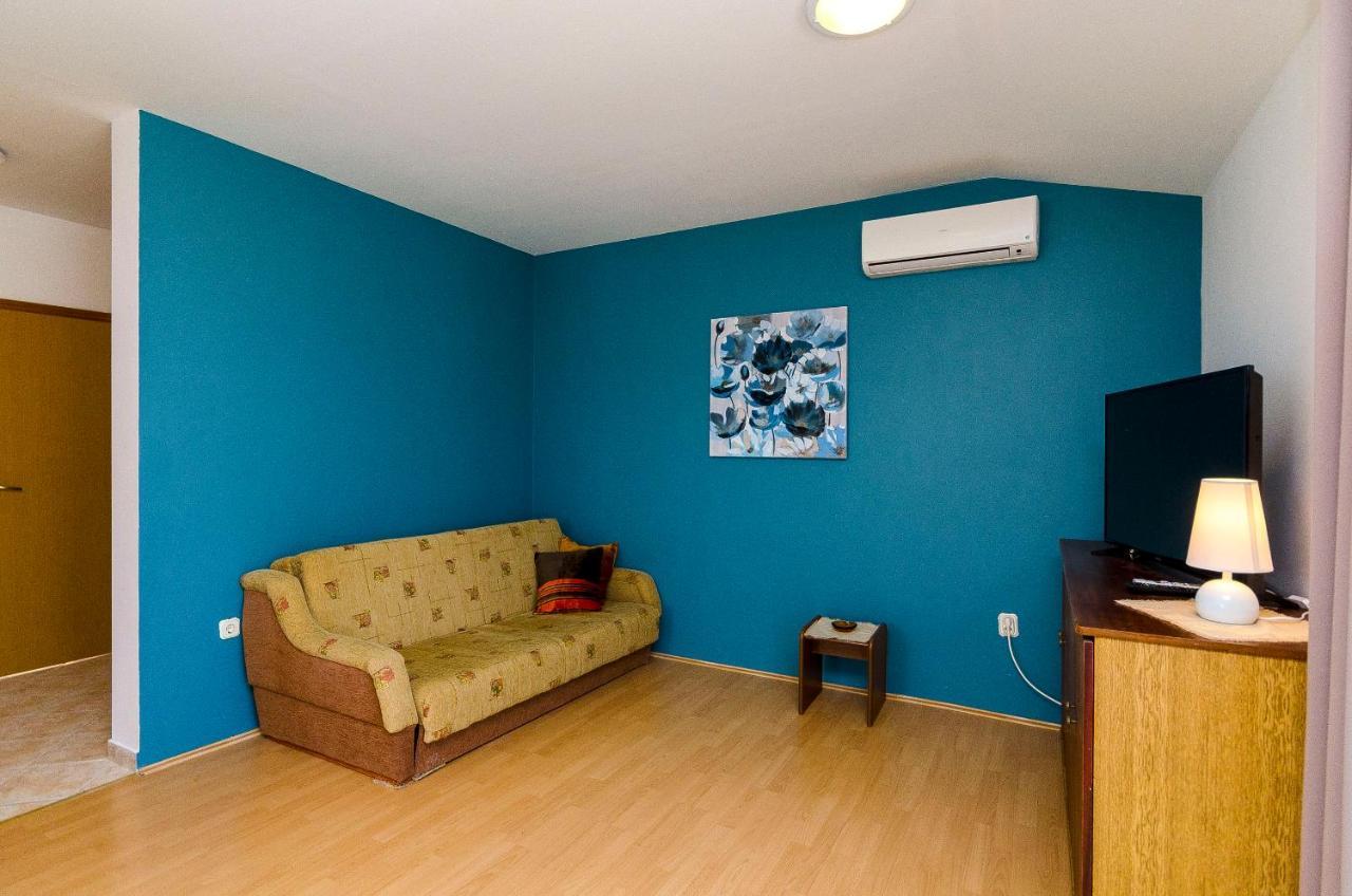 Apartments Milka Slatine Ngoại thất bức ảnh