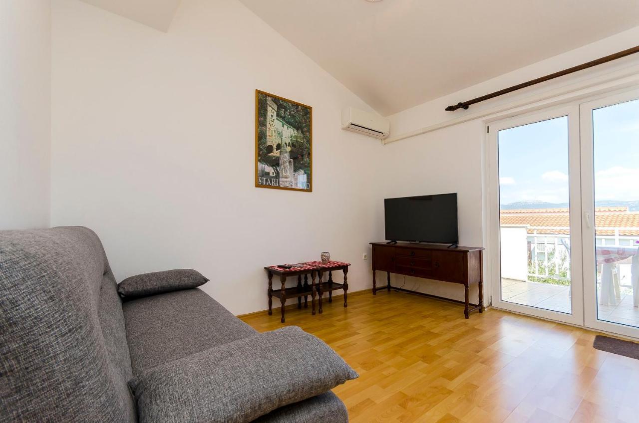 Apartments Milka Slatine Ngoại thất bức ảnh