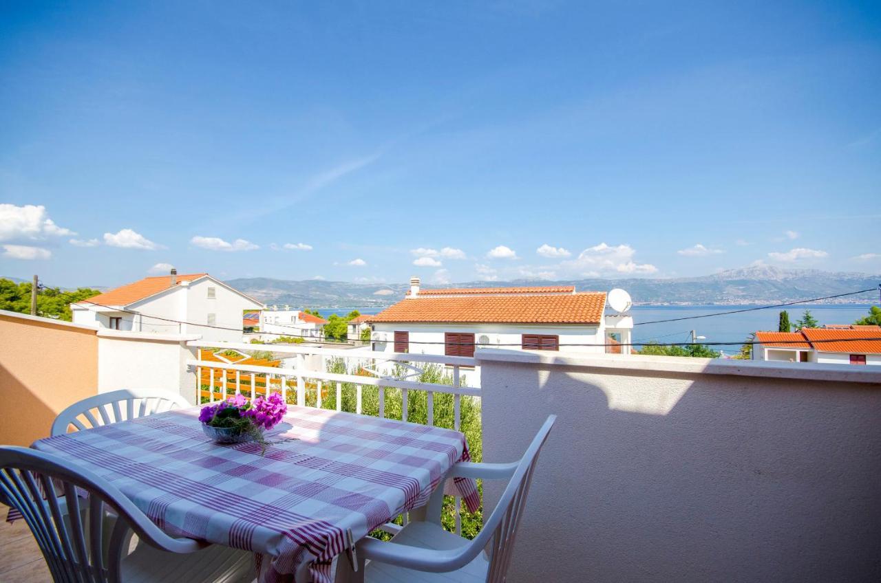 Apartments Milka Slatine Ngoại thất bức ảnh