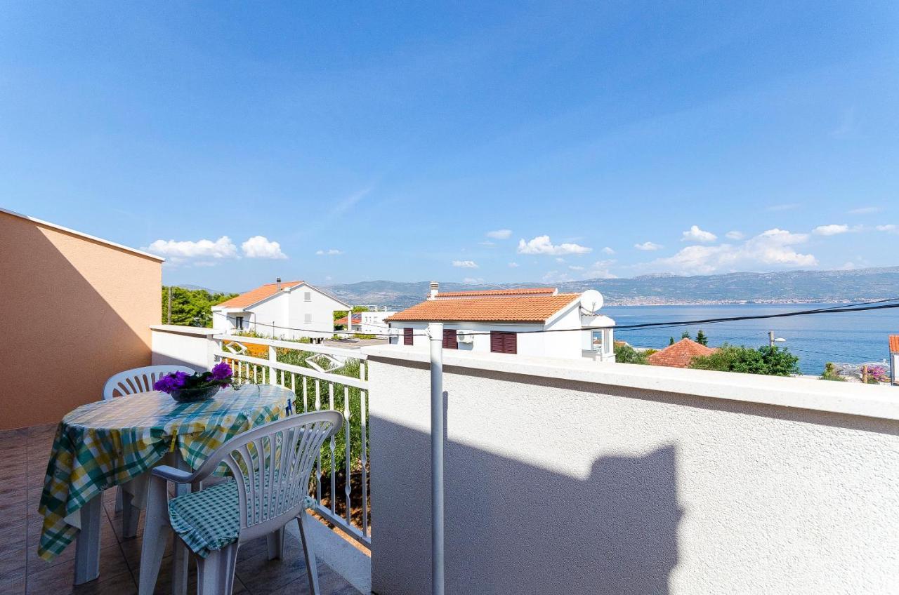 Apartments Milka Slatine Ngoại thất bức ảnh