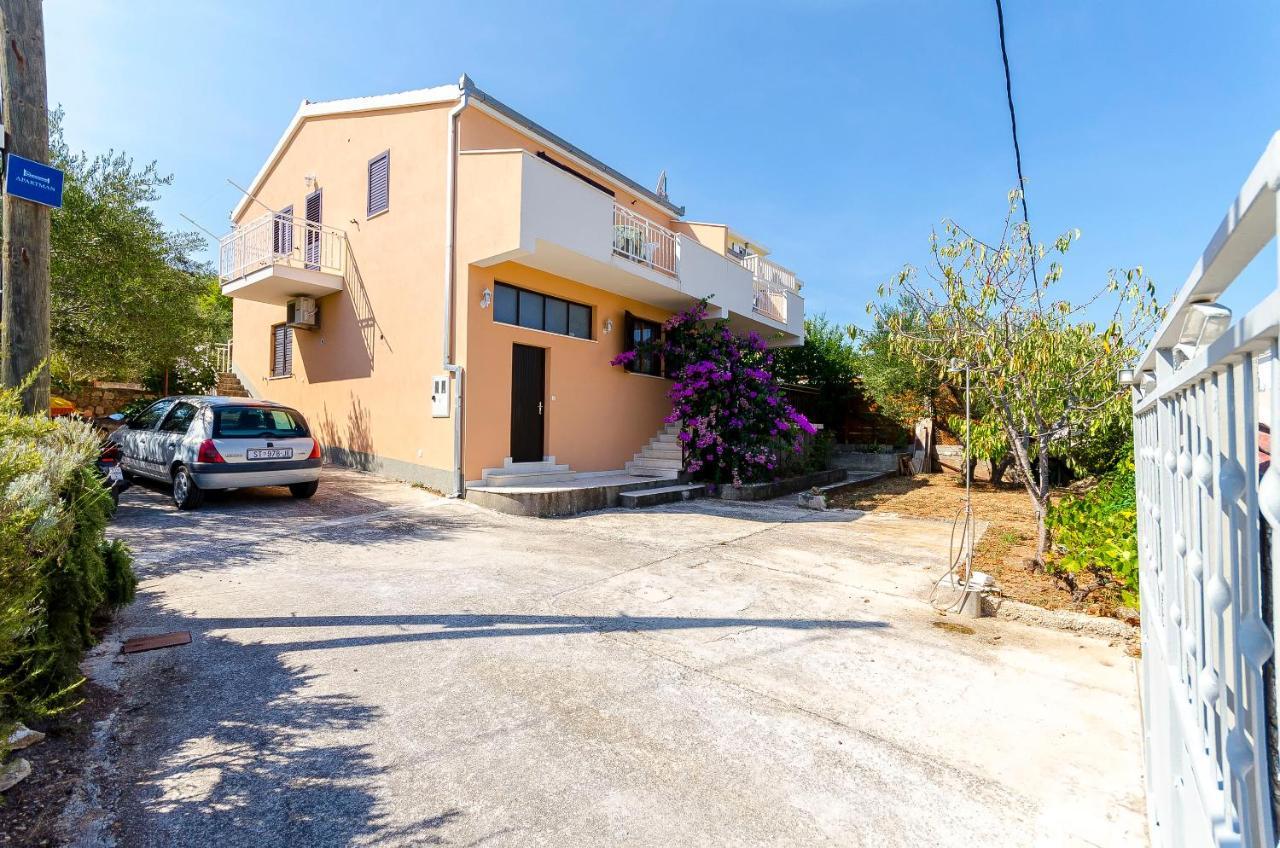 Apartments Milka Slatine Ngoại thất bức ảnh
